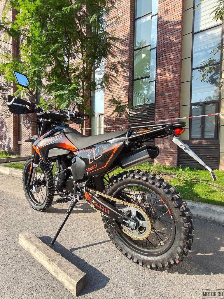 Эндуро мотоцикл Jebe 19 — надёжный байк для бездорожья